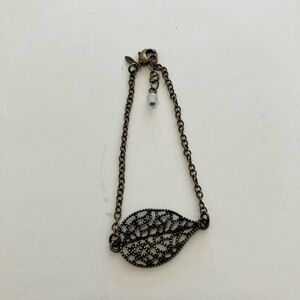 Elegant Bronze Tone Leaf Bracelet